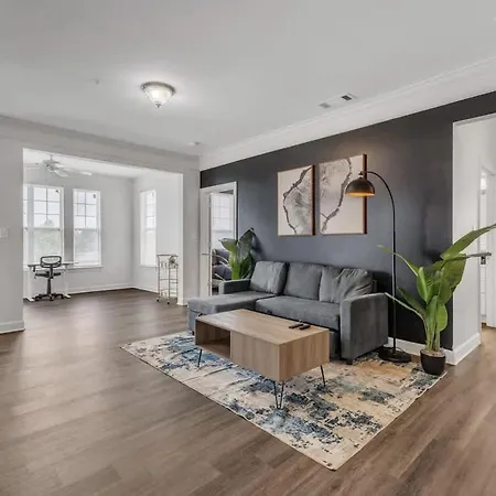 Upscale King 2Br Suite Mins To Downtown Raleigh!